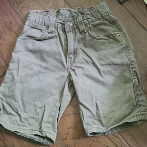 💚 army green Levi shorts 💚